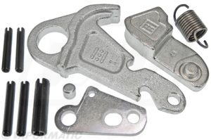 VPL3907 - Lower Link Repair Kit CBM Cat3